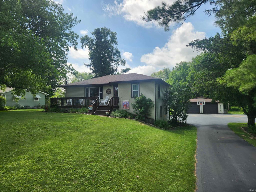 11029 Arcola Road, Arcola, IN 46704