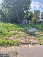 260 E 27TH STREET, Camden, NJ 08105