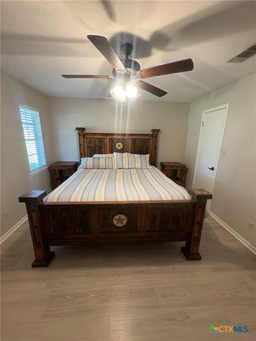 676 County Road 002, Hallettsville, TX 77964