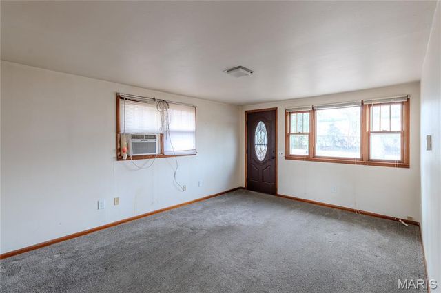 922 Oak Lane Drive, Rolla, MO 65401