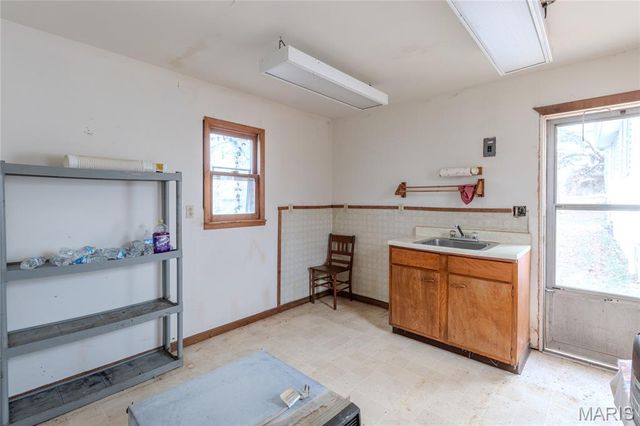 922 Oak Lane Drive, Rolla, MO 65401