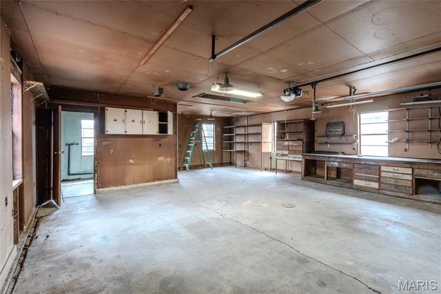 922 Oak Lane Drive, Rolla, MO 65401