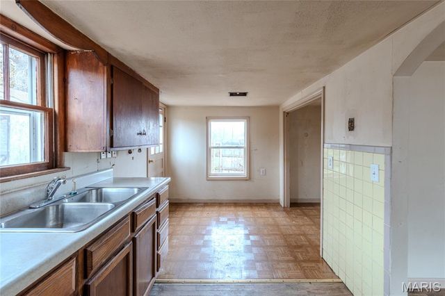 922 Oak Lane Drive, Rolla, MO 65401