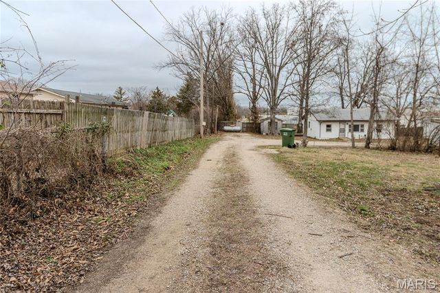 922 Oak Lane Drive, Rolla, MO 65401