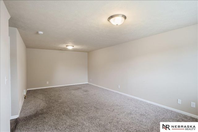 9118 Potter Street, Omaha, NE 68122