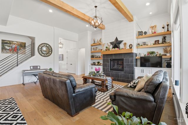 1790 N Black Forest Way, Eagle, ID 83616