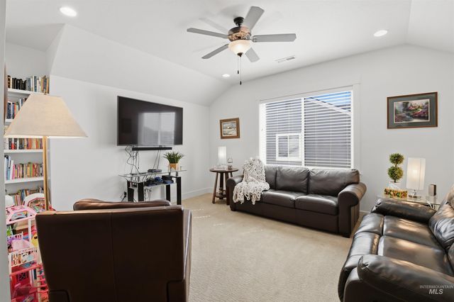 1790 N Black Forest Way, Eagle, ID 83616