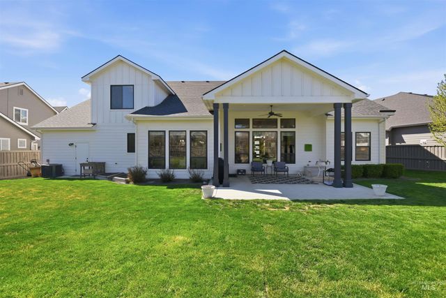 1790 N Black Forest Way, Eagle, ID 83616