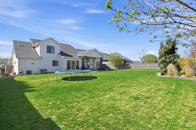 1790 N Black Forest Way, Eagle, ID 83616