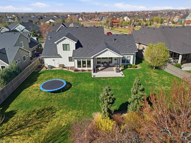 1790 N Black Forest Way, Eagle, ID 83616