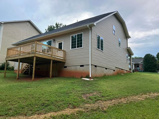 405 Landstone Terrace, Boiling Springs, SC 29316