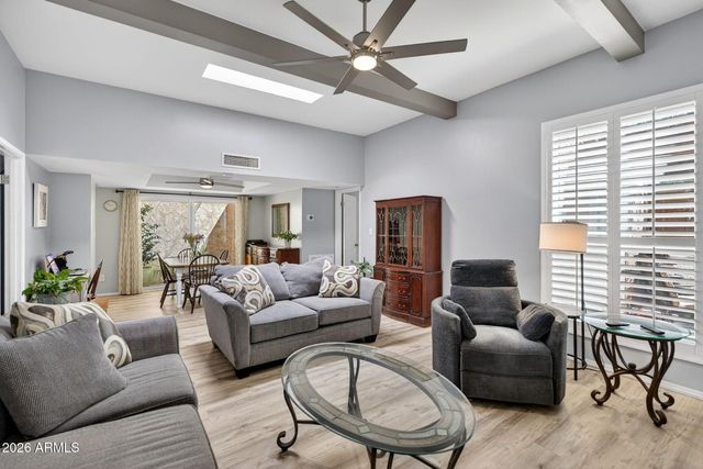 1048 E PUEBLO Road, Phoenix, AZ 85020