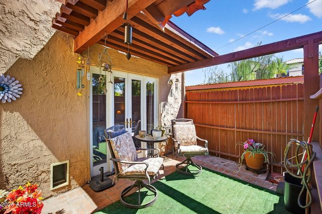 1048 E PUEBLO Road, Phoenix, AZ 85020