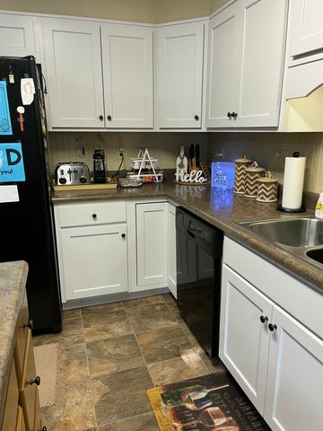 1023 TAYLOR ST, Boonville, MO 65233