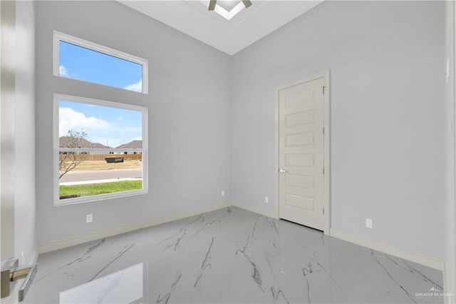 9904 N 24th Street, Mcallen, TX 78504