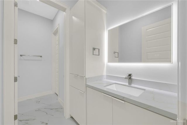 9904 N 24th Street, Mcallen, TX 78504