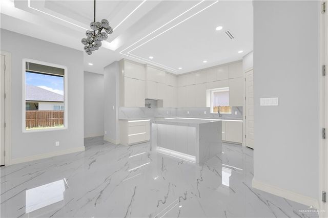 9904 N 24th Street, Mcallen, TX 78504