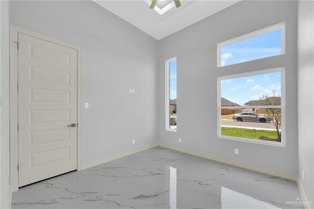 9904 N 24th Street, Mcallen, TX 78504