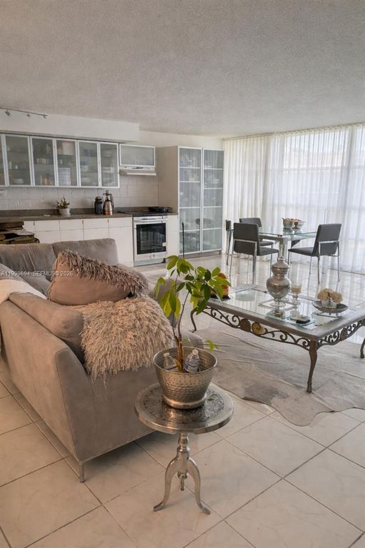 701 Three Islands Blvd 510, Hallandale Beach, FL 33009