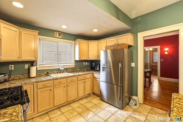 112 Benham Avenue, Bridgeport, CT 06604