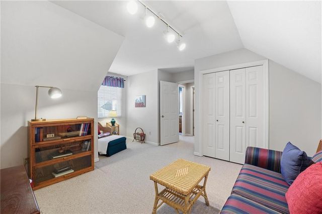 338 Woodlawn Circle, Lawrence, KS 66049