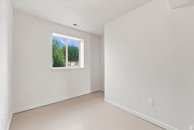 2822 N 3975 W, Plain City, UT 84404