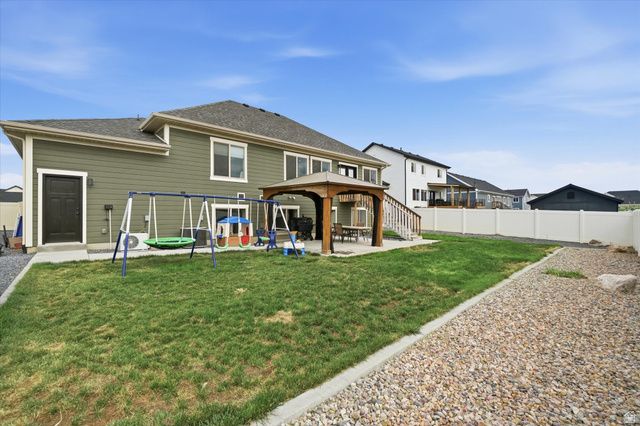 2822 N 3975 W, Plain City, UT 84404