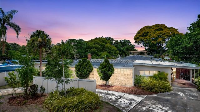1950 45TH STREET N, St Petersburg, FL 33713