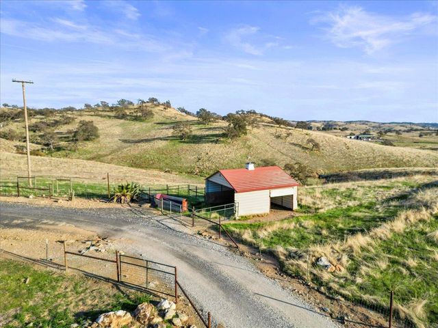 1904 Ca-132, La Grange, CA 95329