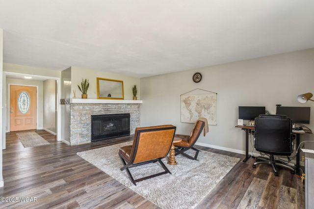 209 Barnsbury Drive, Lima, OH 45804