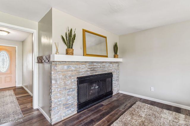 209 Barnsbury Drive, Lima, OH 45804