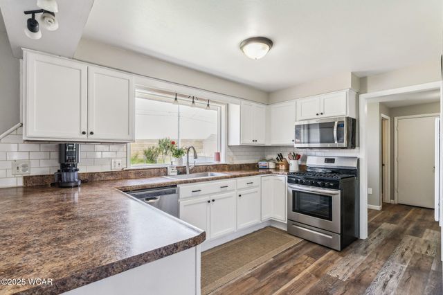 209 Barnsbury Drive, Lima, OH 45804