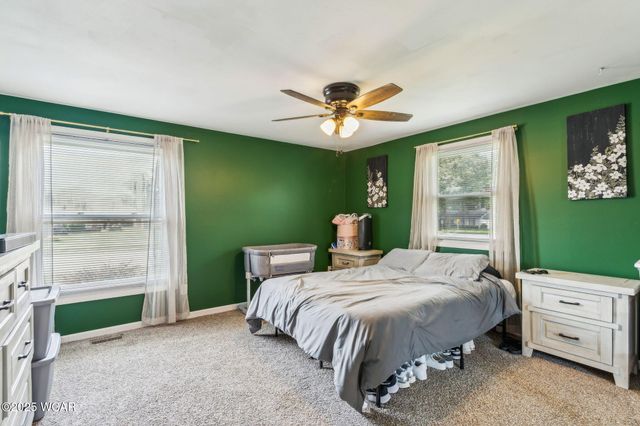 209 Barnsbury Drive, Lima, OH 45804