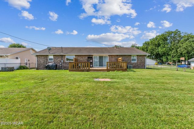 209 Barnsbury Drive, Lima, OH 45804