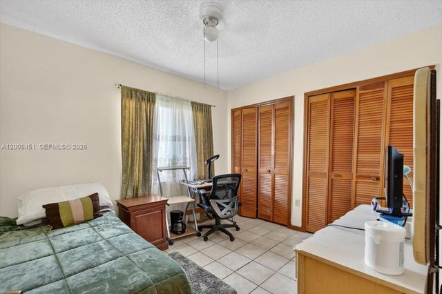 14313 SW 100th Ln, Miami, FL 33186