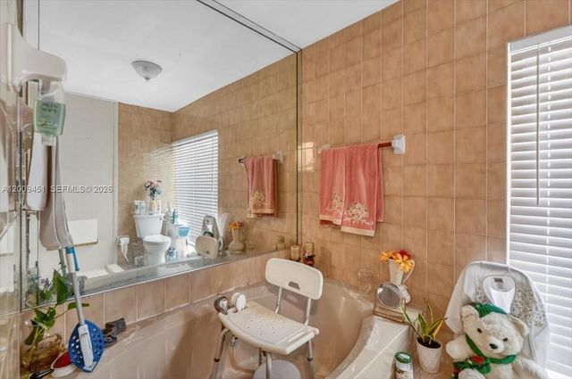 14313 SW 100th Ln, Miami, FL 33186