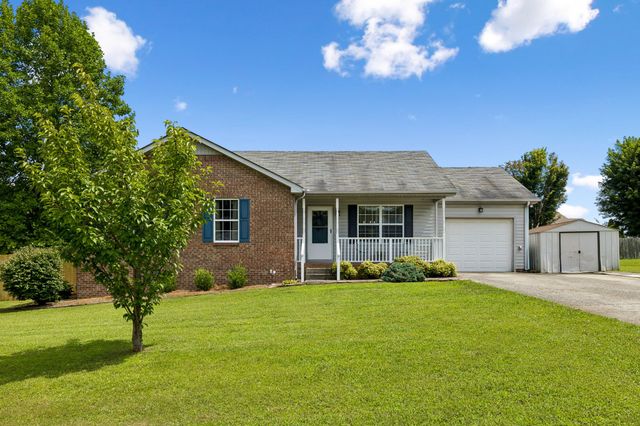 2029 Patricia Dr, Greenbrier, TN 37073