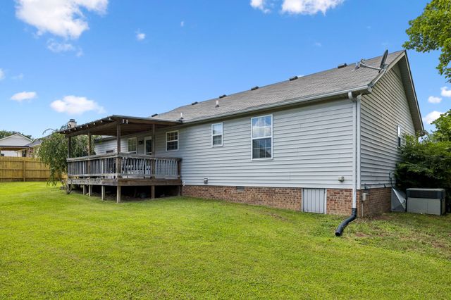 2029 Patricia Dr, Greenbrier, TN 37073