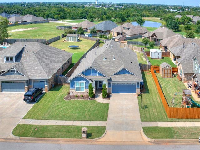 1417 Atalon Drive, Moore, OK 73160