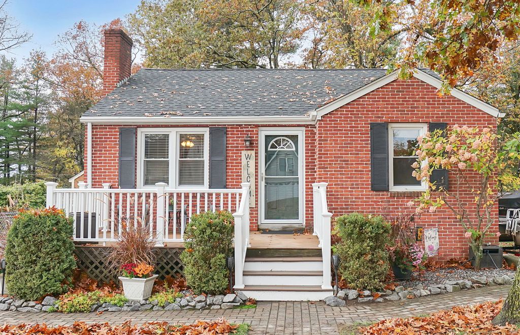 6 Jondot Drive, Enfield, CT 06082