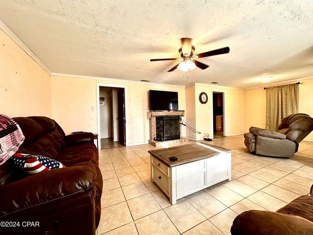 4170 Wintergreen Road, Greenwood, FL 32443