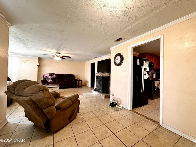 4170 Wintergreen Road, Greenwood, FL 32443