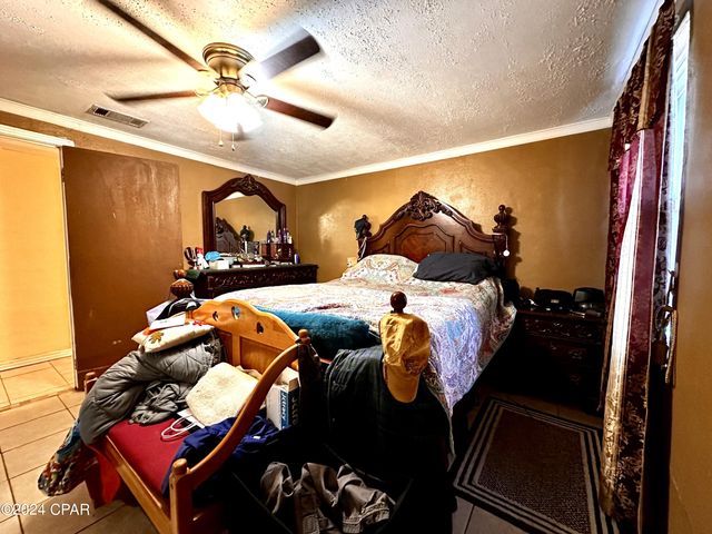 4170 Wintergreen Road, Greenwood, FL 32443