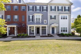 1852 Perla DR, Virginia Beach, VA 23456