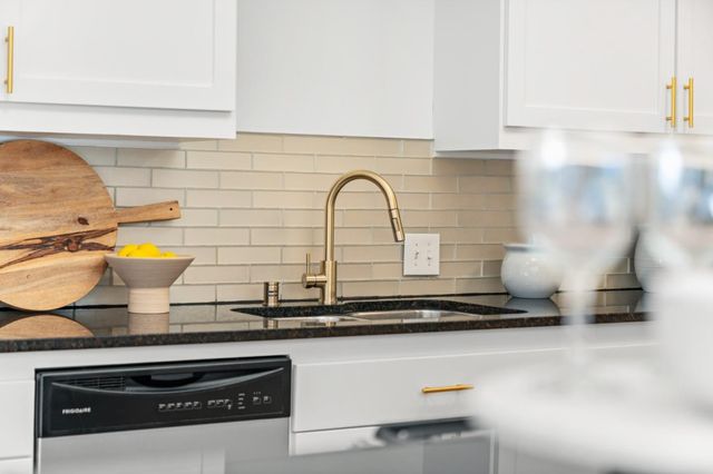 2505 Greer Road, Palo Alto, CA 94303