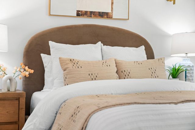 2505 Greer Road, Palo Alto, CA 94303