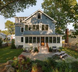 7 Greenwood Rd, Arlington, MA 02474