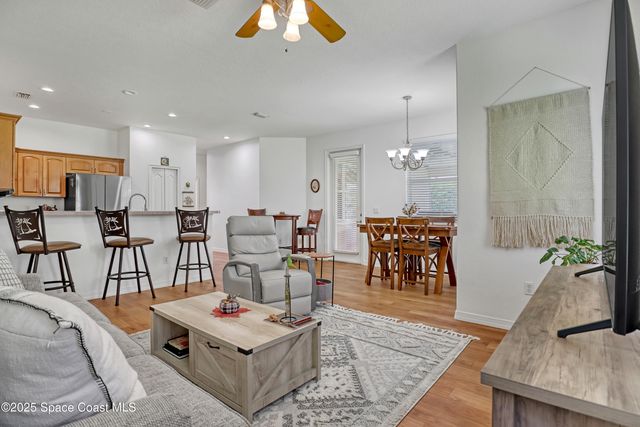 910 Spring Oak Drive, Melbourne, FL 32901