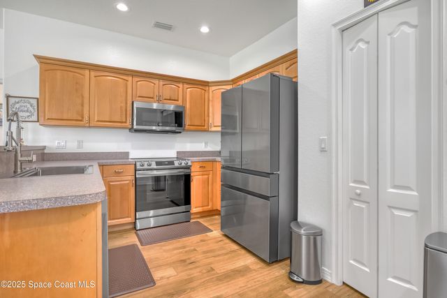 910 Spring Oak Drive, Melbourne, FL 32901
