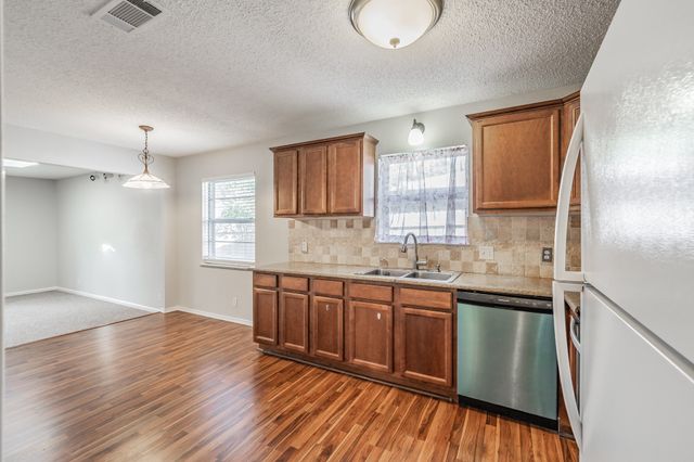 708 Simpson Terrace, Bedford, TX 76021